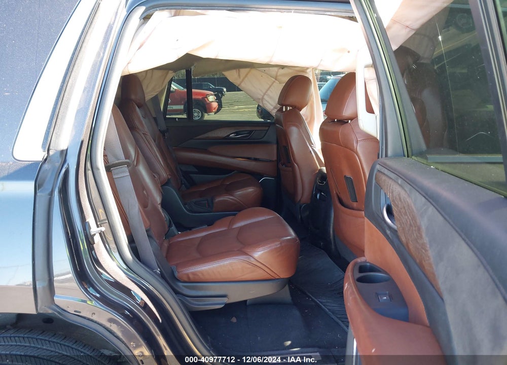 2016 CADILLAC ESCALADE LUXURY COLLECTION VIN: 1GYS4BKJ3GR422858