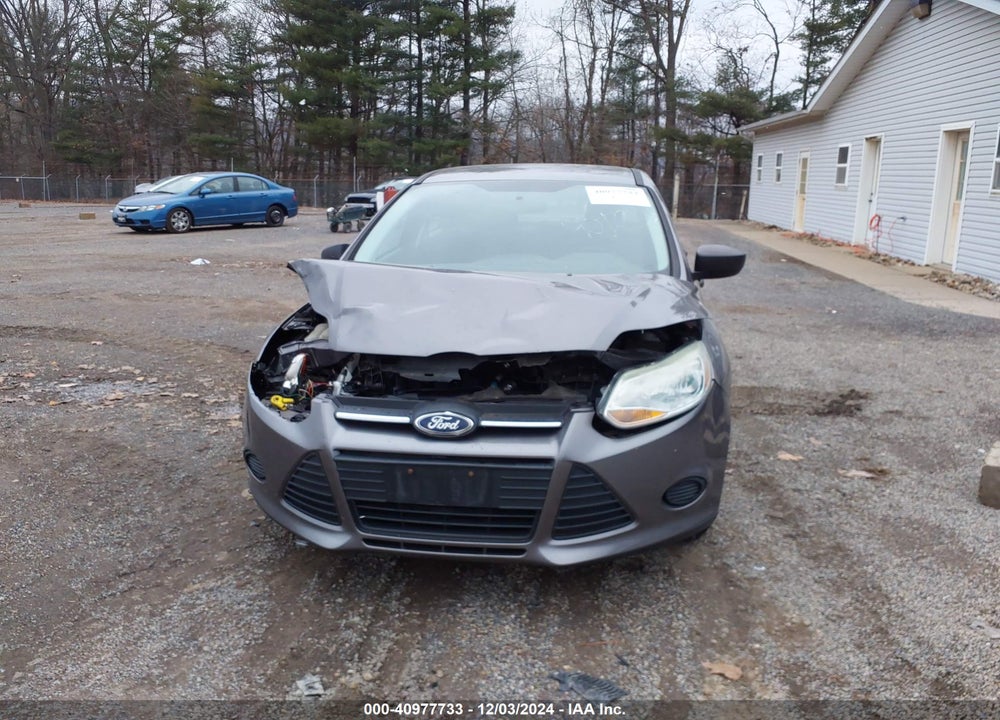 2013 FORD FOCUS VIN: 1FADP3E24DL188234