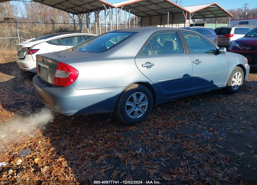 2002 TOYOTA CAMRY LE VIN: 4T1BE32K02U569352