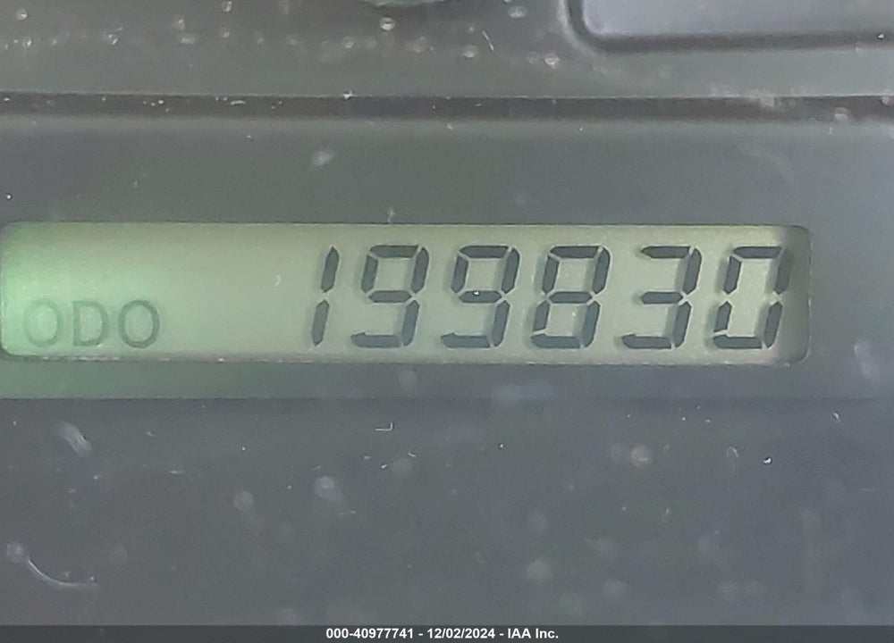 2002 TOYOTA CAMRY LE VIN: 4T1BE32K02U569352