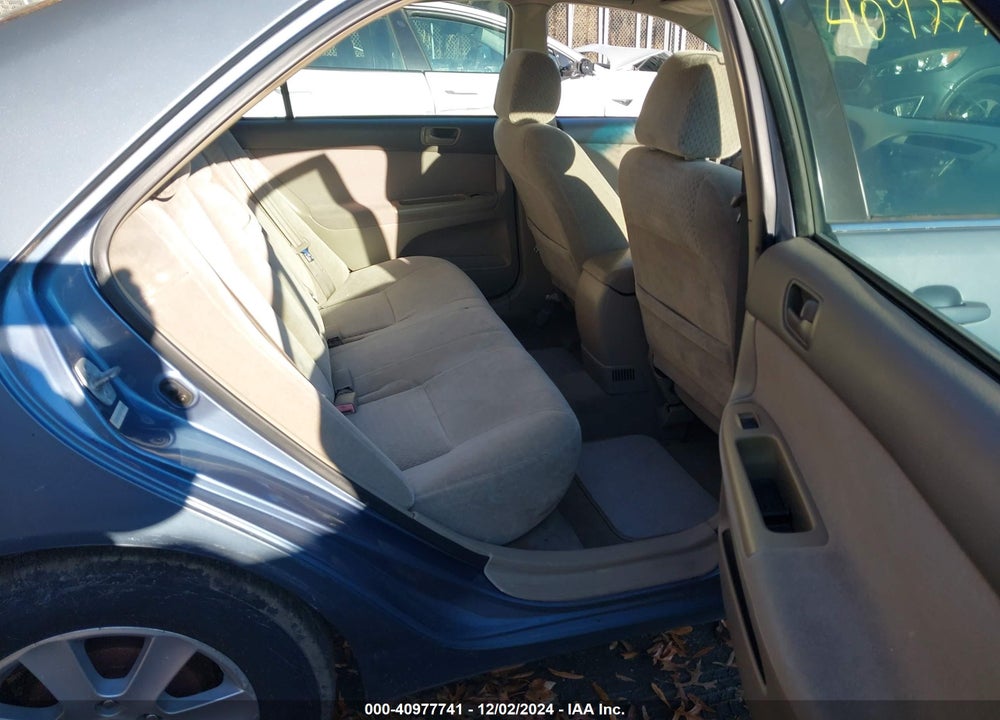 2002 TOYOTA CAMRY LE VIN: 4T1BE32K02U569352
