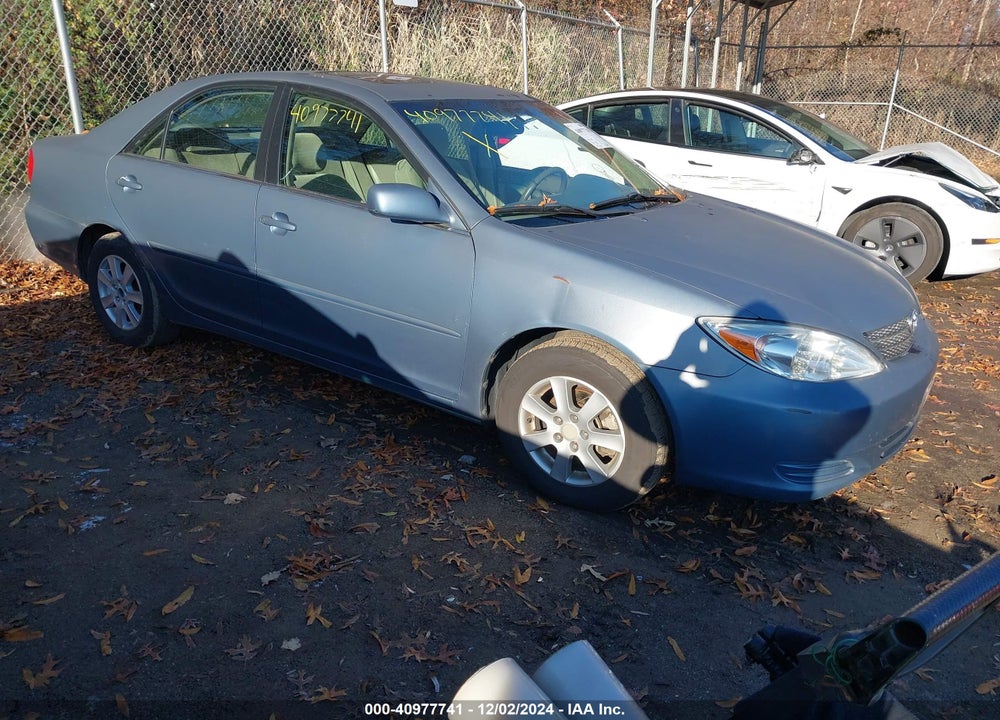 2002 TOYOTA CAMRY LE VIN: 4T1BE32K02U569352
