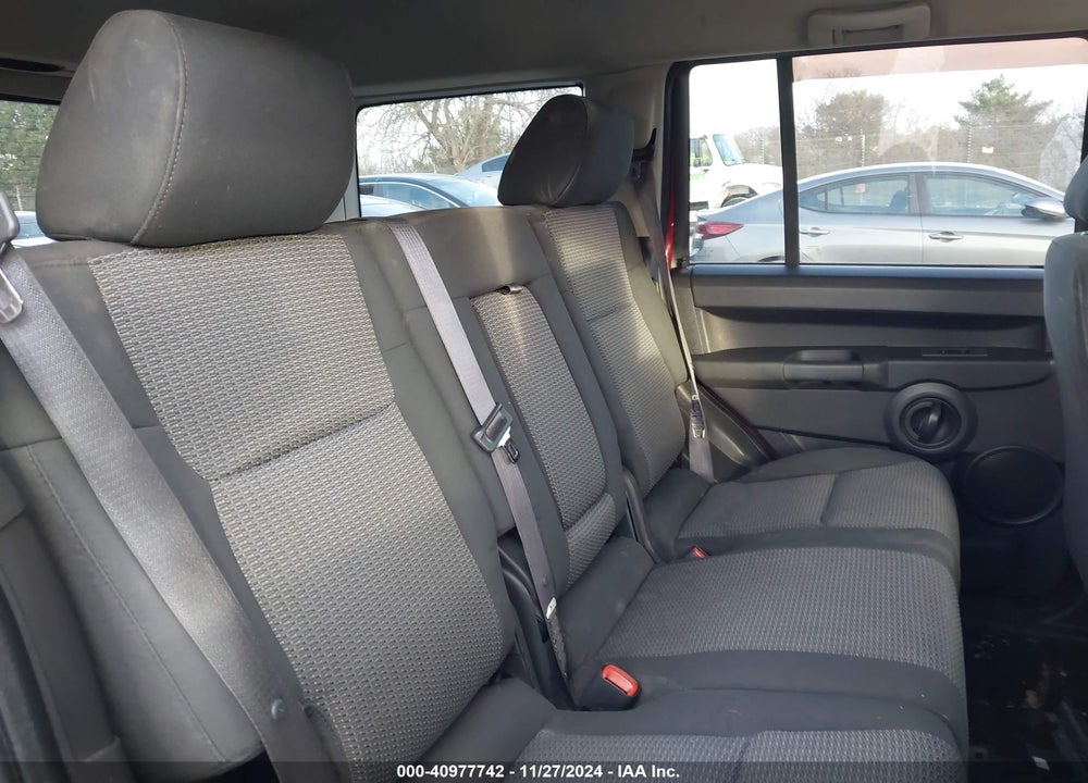 2008 JEEP COMMANDER SPORT VIN: 1J8HG48K28C173145