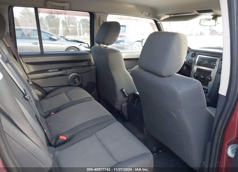 2008 JEEP COMMANDER SPORT VIN: 1J8HG48K28C173145