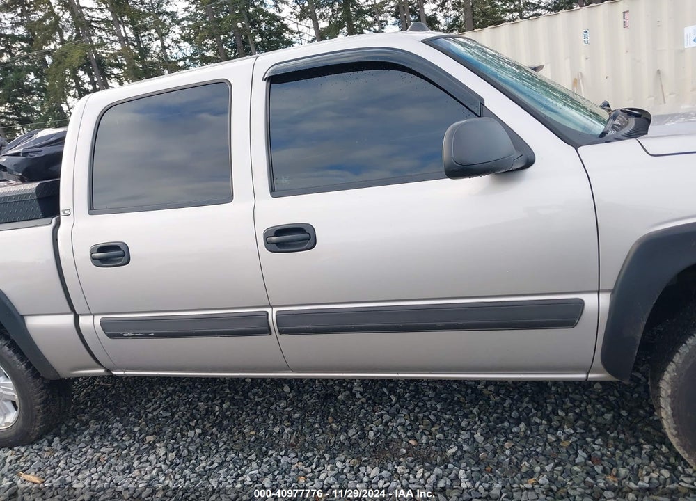 2005 CHEVROLET SILVERADO 1500 LS VIN: 2GCEK13T951159848
