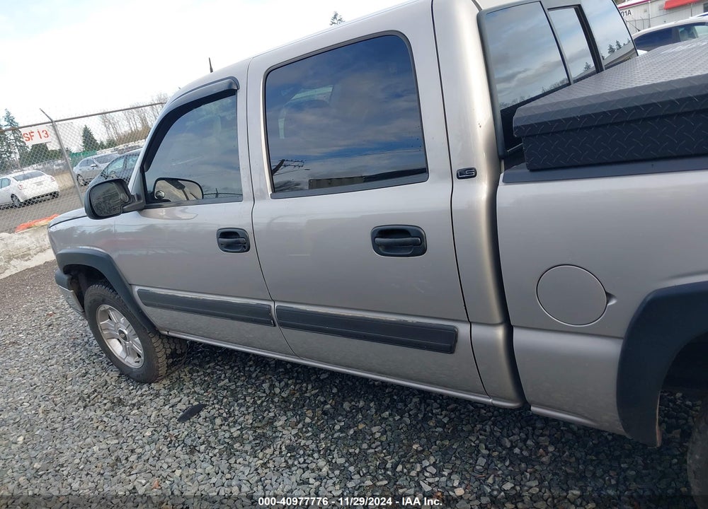 2005 CHEVROLET SILVERADO 1500 LS VIN: 2GCEK13T951159848