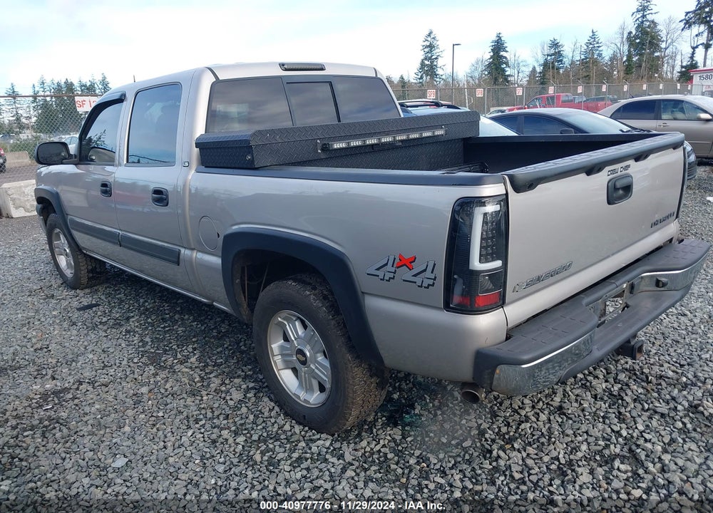 2005 CHEVROLET SILVERADO 1500 LS VIN: 2GCEK13T951159848