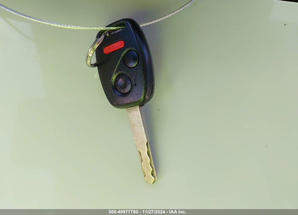 2006 HONDA CIVIC LX VIN: 1HGFA16516L113335