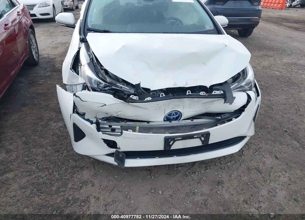 2017 TOYOTA PRIUS TWO VIN: JTDKBRFU3H3044599