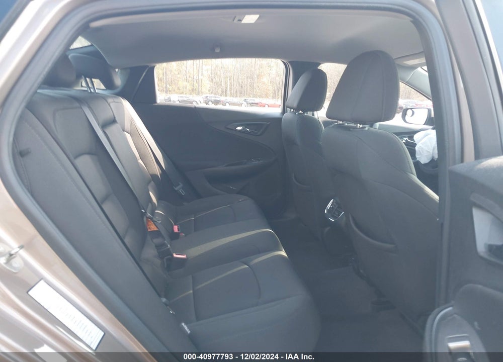 2018 CHEVROLET MALIBU LT VIN: 1G1ZD5ST1JF209528