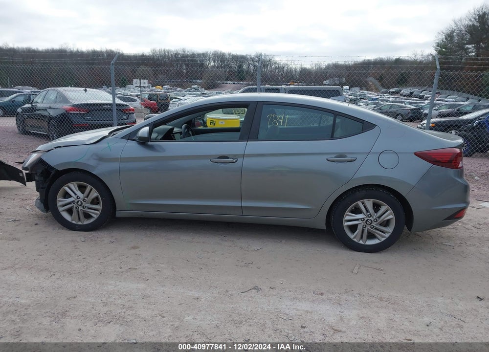 2019 HYUNDAI ELANTRA SEL VIN: KMHD84LF1KU770197