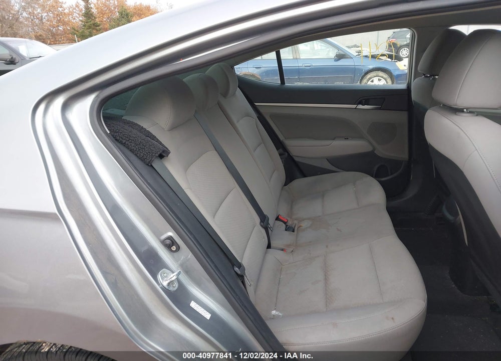 2019 HYUNDAI ELANTRA SEL VIN: KMHD84LF1KU770197