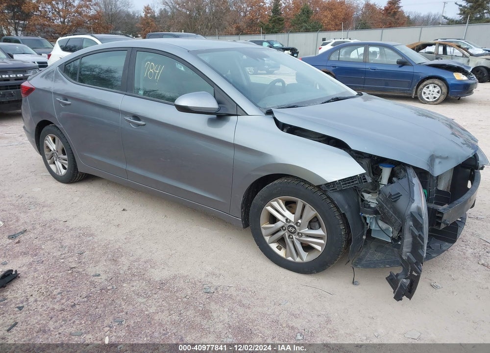 2019 HYUNDAI ELANTRA SEL VIN: KMHD84LF1KU770197