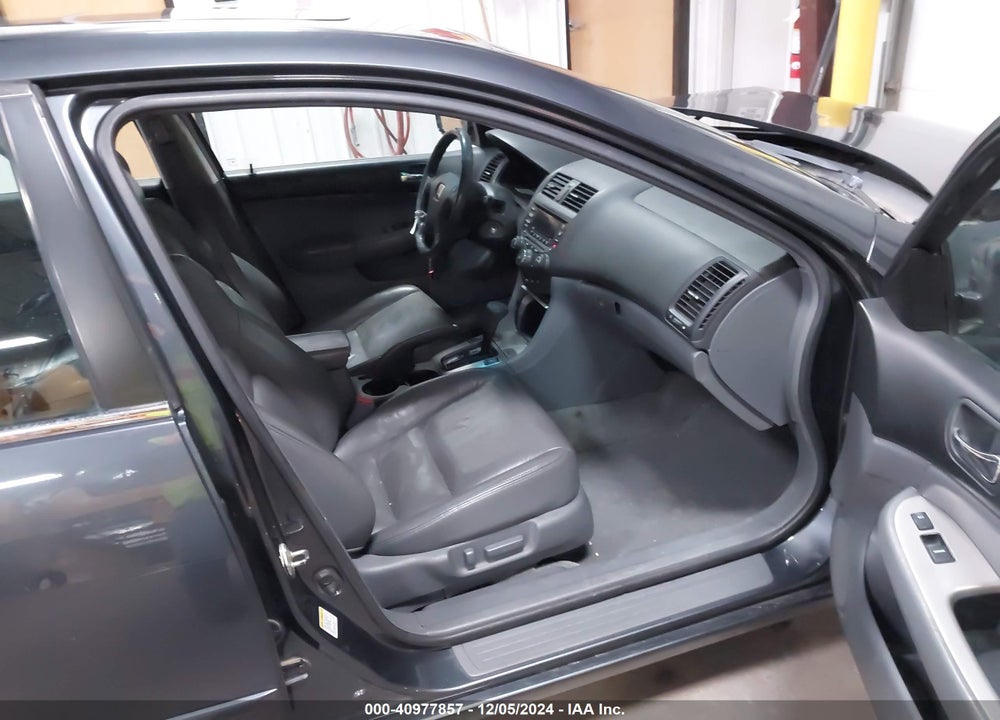 2005 HONDA ACCORD 3.0 EX VIN: 1HGCM66525A036959