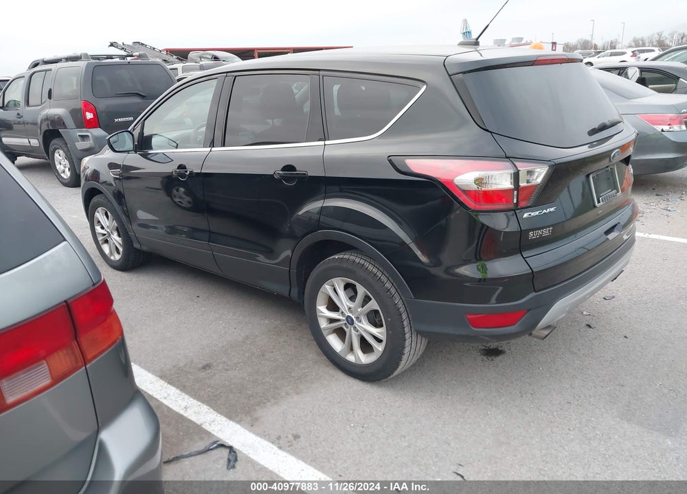 2017 FORD ESCAPE SE VIN: 1FMCU0GD3HUB80052