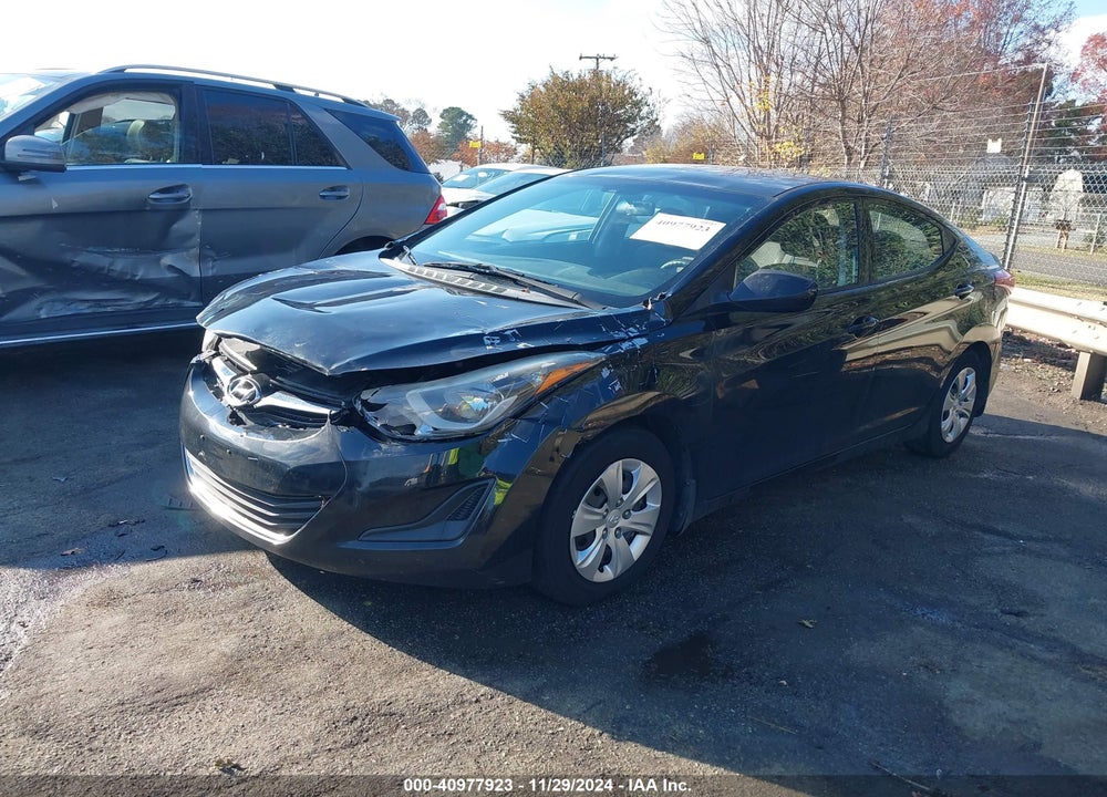 2016 HYUNDAI ELANTRA SE VIN: 5NPDH4AE3GH771805