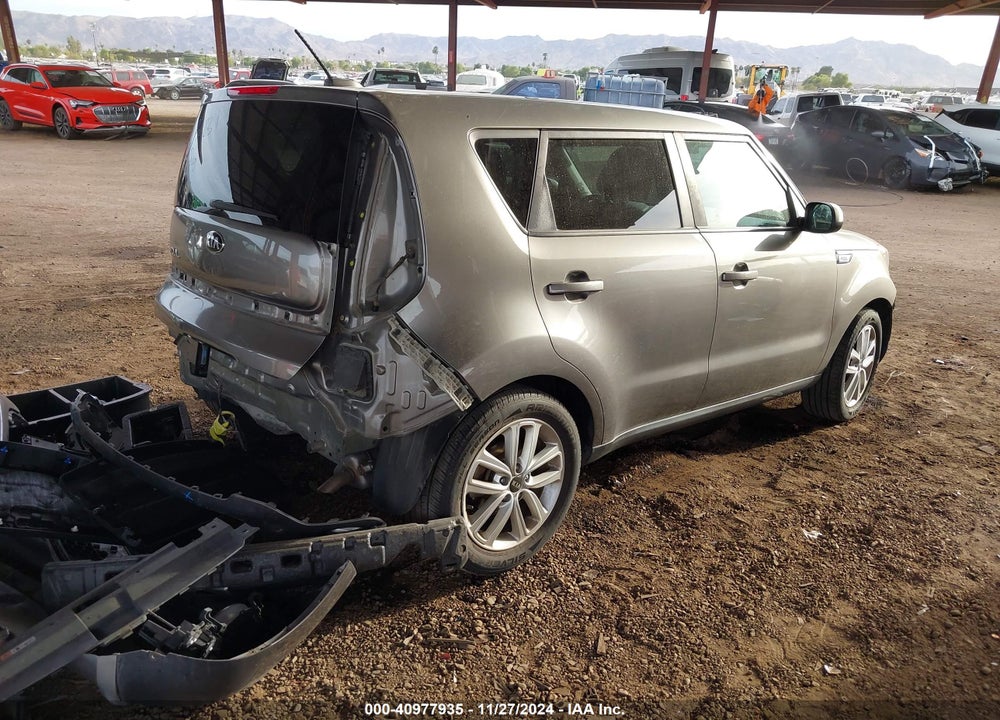 2018 KIA SOUL VIN: KNDJP3A5XJ7599963