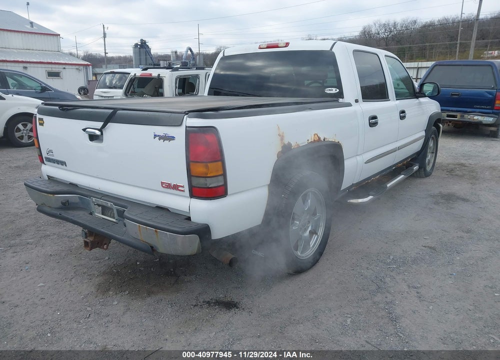 2006 GMC SIERRA 1500 SLT VIN: 2GTEK13T561238838
