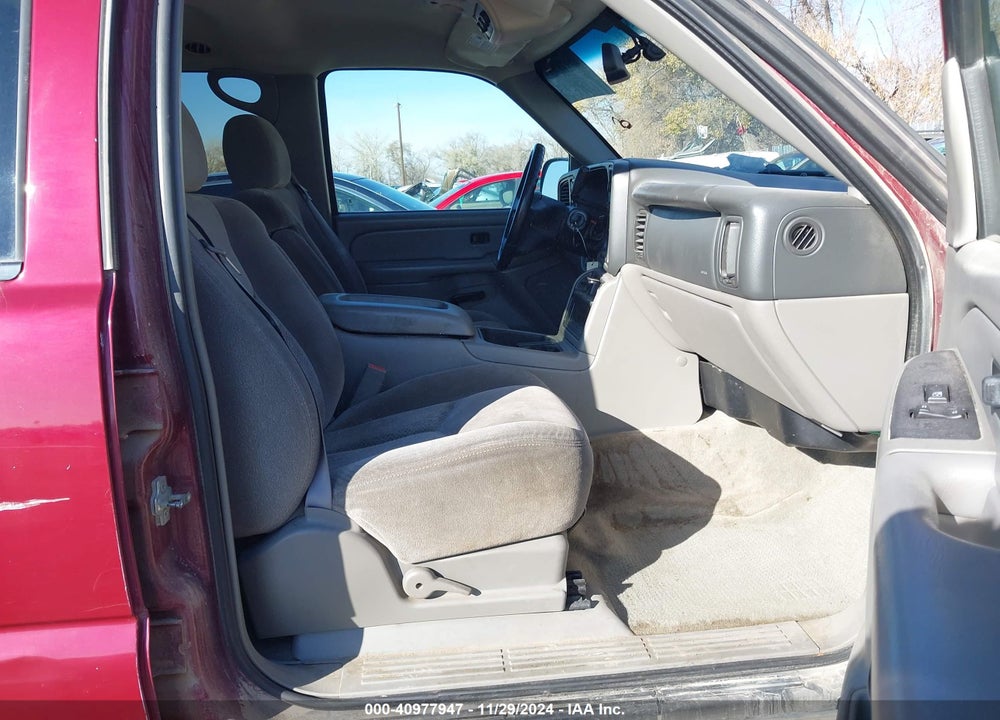 2006 CHEVROLET SUBURBAN 1500 LS VIN: 3GNFK16Z26G216685