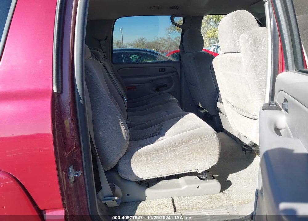2006 CHEVROLET SUBURBAN 1500 LS VIN: 3GNFK16Z26G216685
