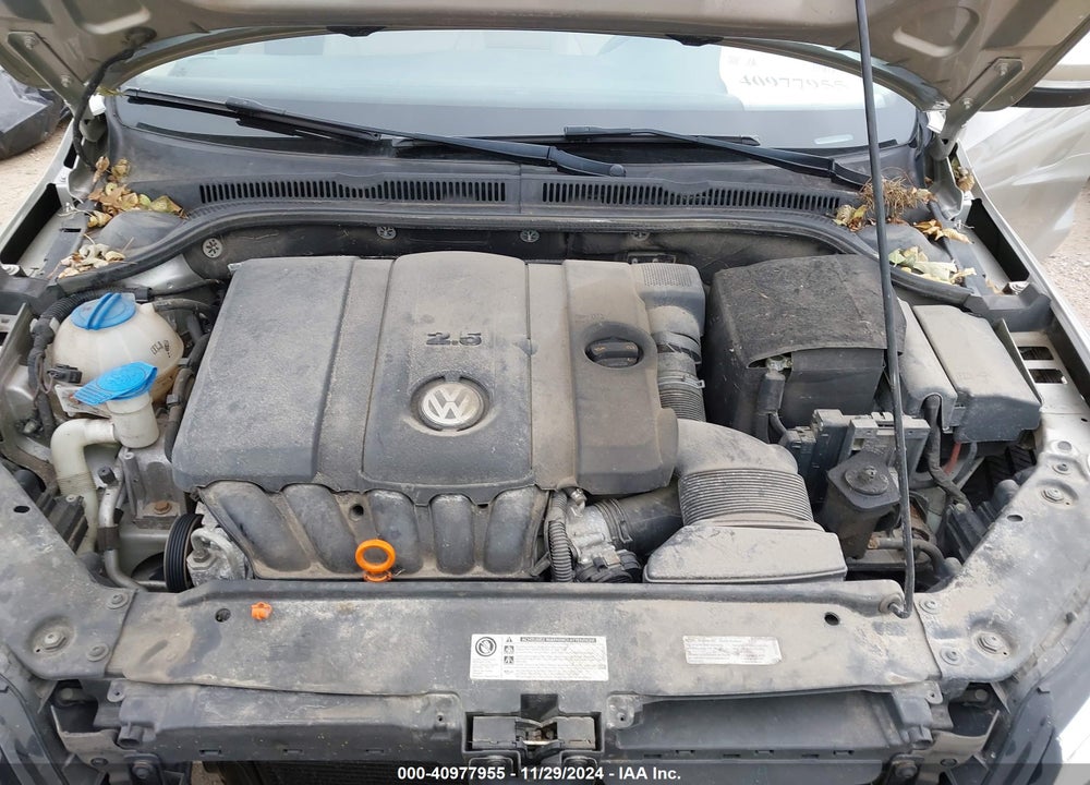2013 VOLKSWAGEN JETTA 2.5L SE VIN: 3VWDX7AJ8DM295412