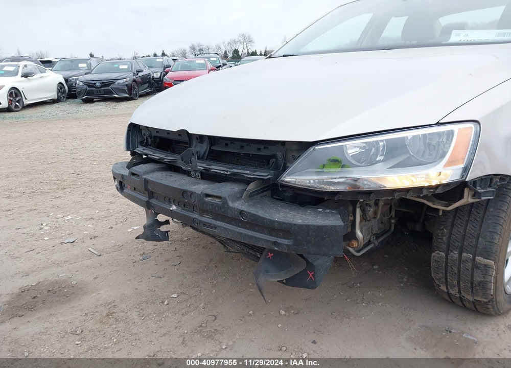 2013 VOLKSWAGEN JETTA 2.5L SE VIN: 3VWDX7AJ8DM295412