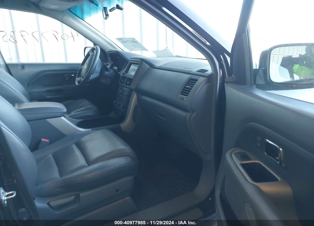 2008 HONDA PILOT EX-L VIN: 5FNYF18758B038880