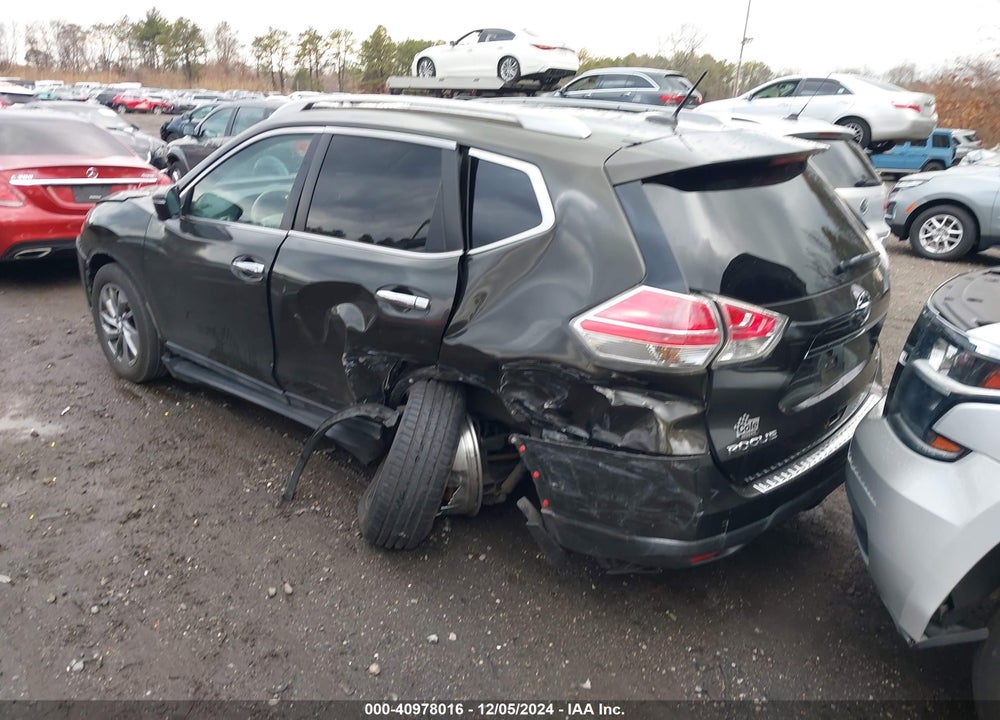 2015 NISSAN ROGUE SL VIN: 5N1AT2MV9FC823655