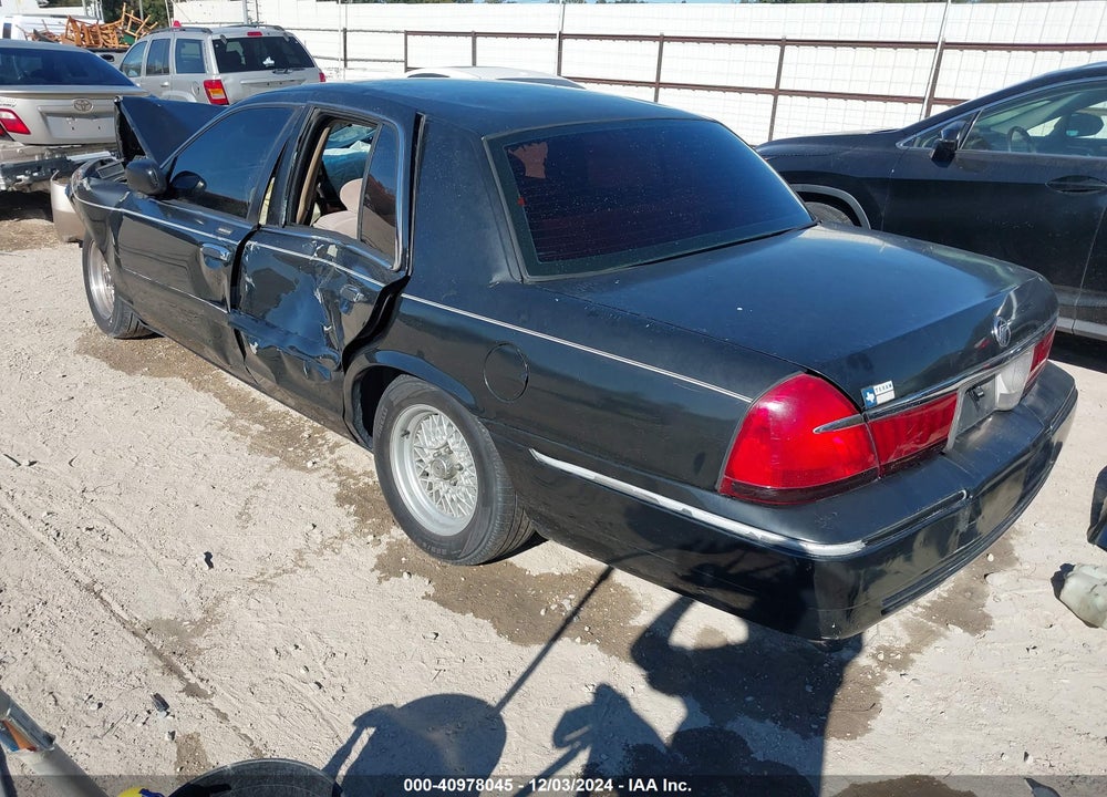 1999 MERCURY GRAND MARQUIS GS VIN: 2MEFM74W9XX734250