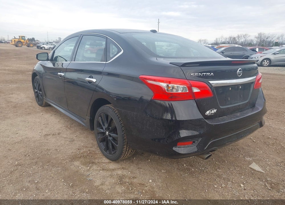 2017 NISSAN SENTRA SR VIN: 3N1AB7AP5HY383621