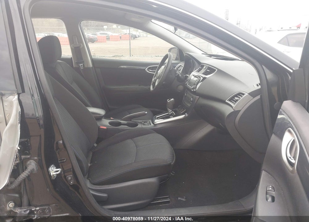 2017 NISSAN SENTRA SR VIN: 3N1AB7AP5HY383621