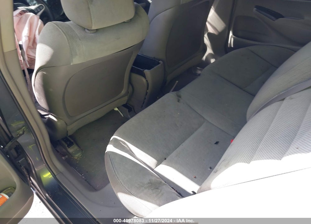 2011 HONDA CIVIC LX VIN: 19XFA1F53BE000925