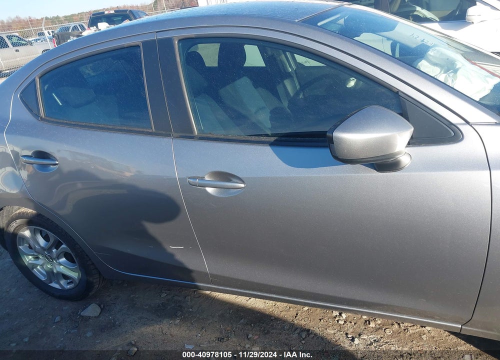2016 SCION IA VIN: 3MYDLBZV7GY137621