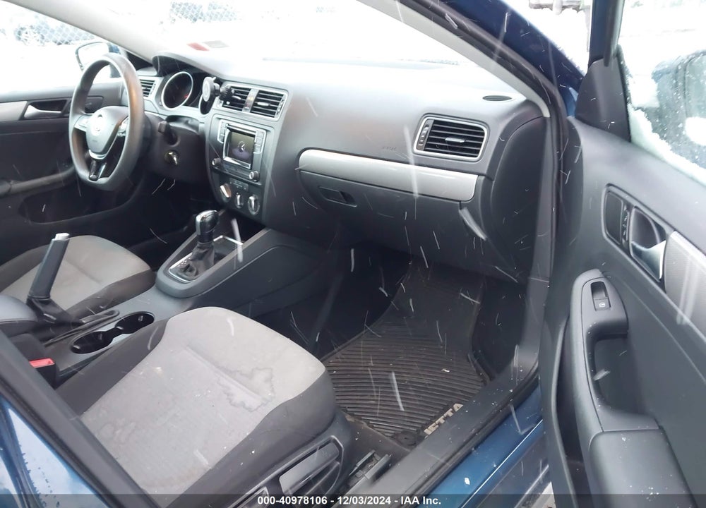 2017 VOLKSWAGEN JETTA 1.4T S VIN: 3VW2B7AJXHM379064