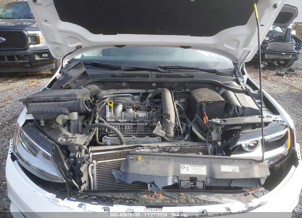 2016 VOLKSWAGEN JETTA 1.4T SE VIN: 3VWD67AJ9GM373820