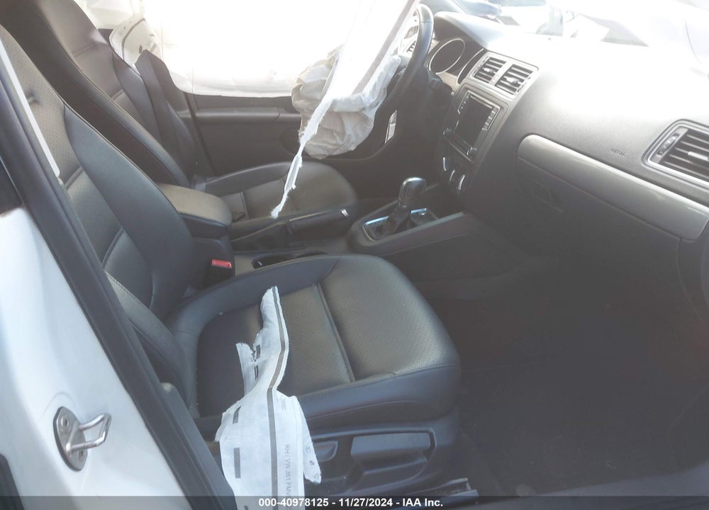 2016 VOLKSWAGEN JETTA 1.4T SE VIN: 3VWD67AJ9GM373820