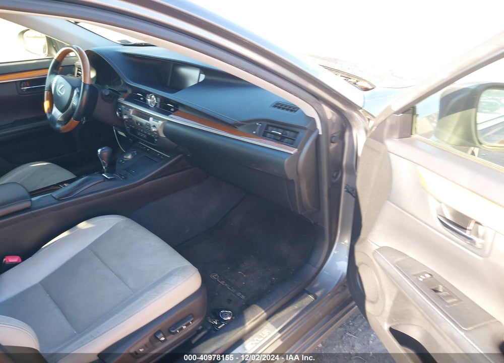 2013 LEXUS ES 300H VIN: JTHBW1GG5D2029244