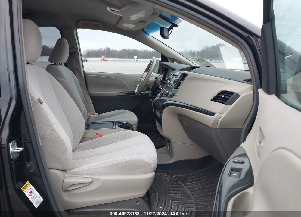2011 TOYOTA SIENNA LE V6 VIN: 5TDKK3DC9BS065731