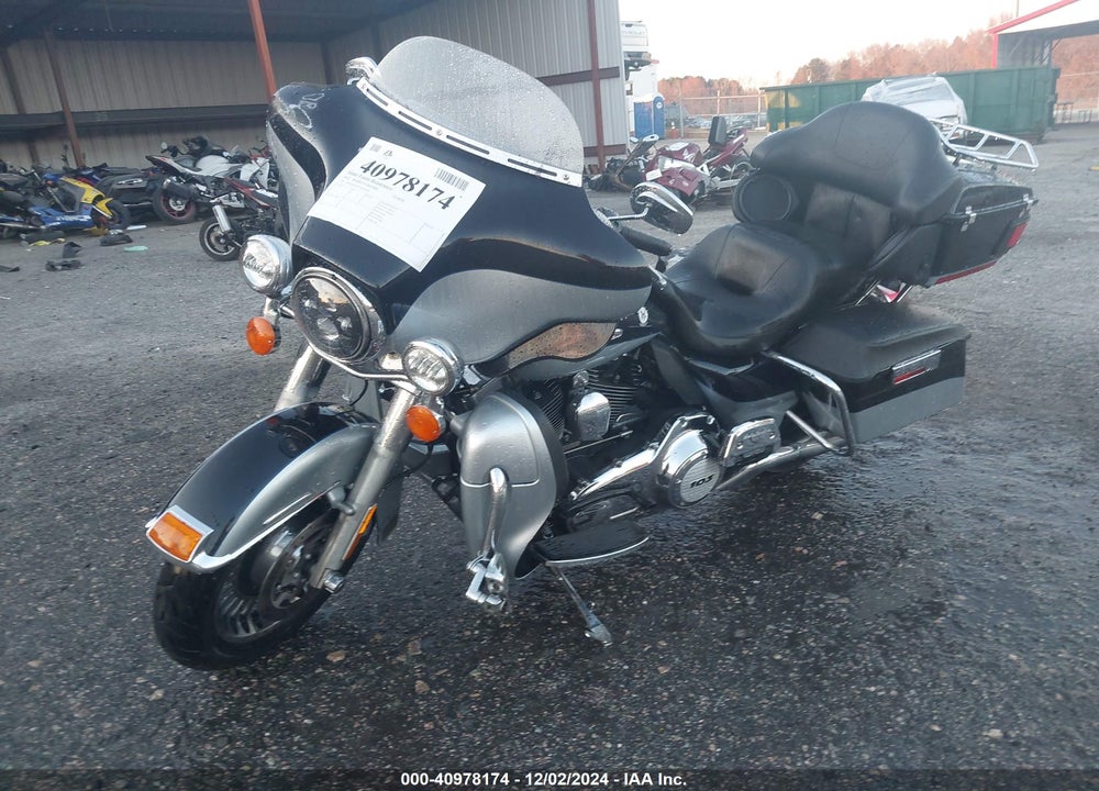 2012 HARLEY-DAVIDSON FLHTK ELECTRA GLIDE ULTRA LTD VIN: 1HD1KEM15CB687093