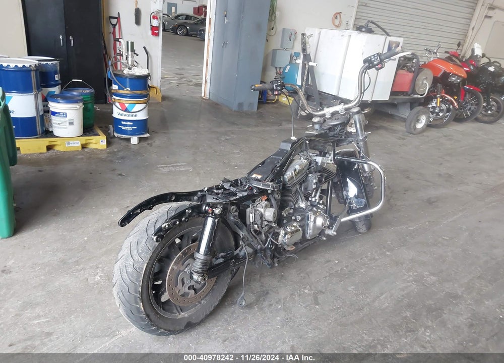 2016 HARLEY-DAVIDSON FLHP POLICE ROAD KING VIN: 1HD1FHM34GB668466