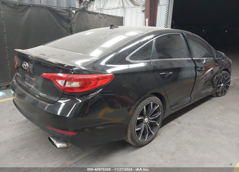 2015 HYUNDAI SONATA SE VIN: 5NPE24AF8FH151089