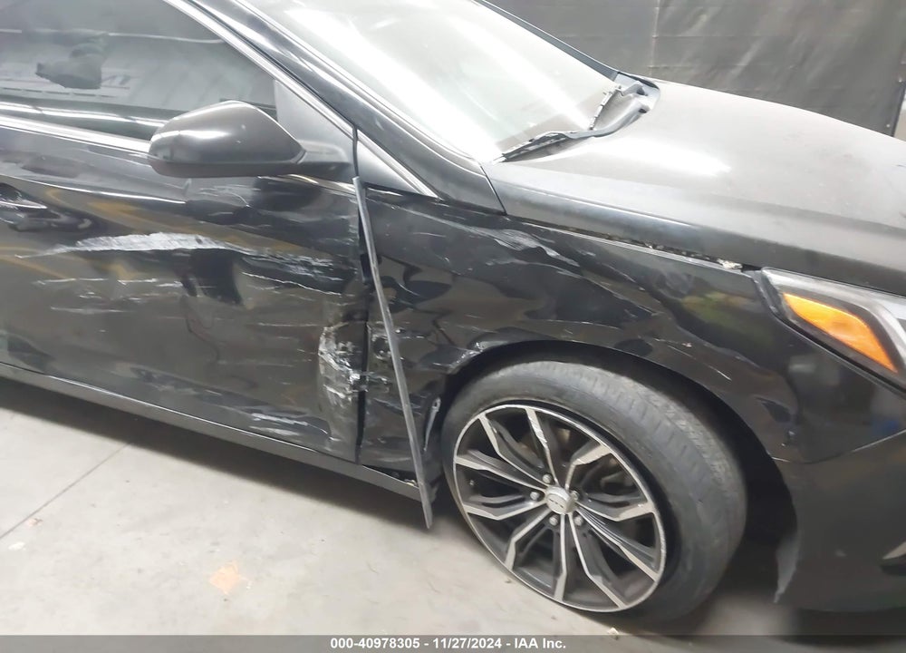 2015 HYUNDAI SONATA SE VIN: 5NPE24AF8FH151089