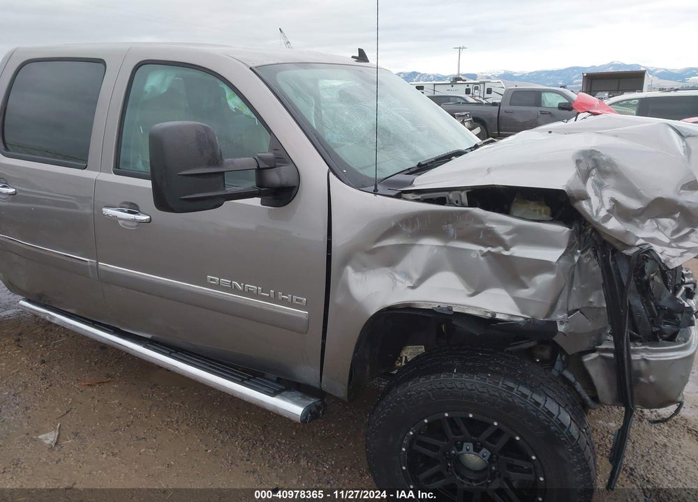 2013 GMC SIERRA 2500HD VIN: 1GT125E87DF115899