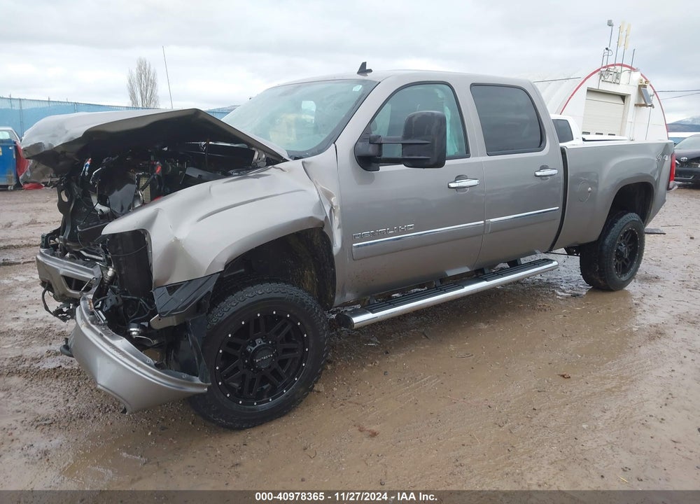 2013 GMC SIERRA 2500HD VIN: 1GT125E87DF115899