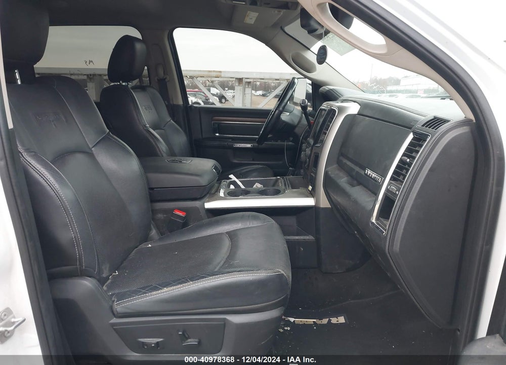 2017 RAM 2500 LAIE  4X4 6'4 BOX VIN: 3C6UR5FL1HG772852
