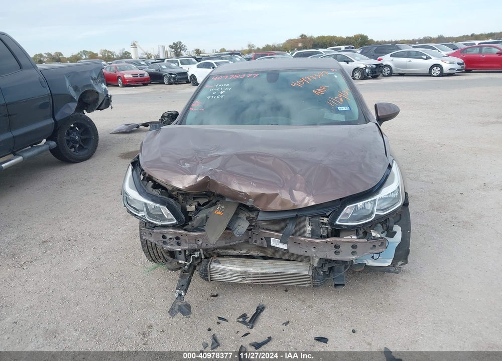 2019 CHEVROLET CRUZE VIN: 1G1BC5SM4K7137314