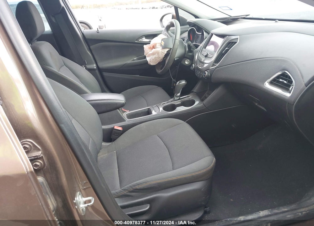 2019 CHEVROLET CRUZE VIN: 1G1BC5SM4K7137314