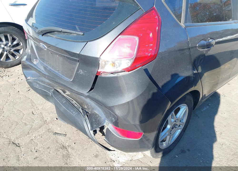 2018 FORD FIESTA SE VIN: 3FADP4EJ5JM128552