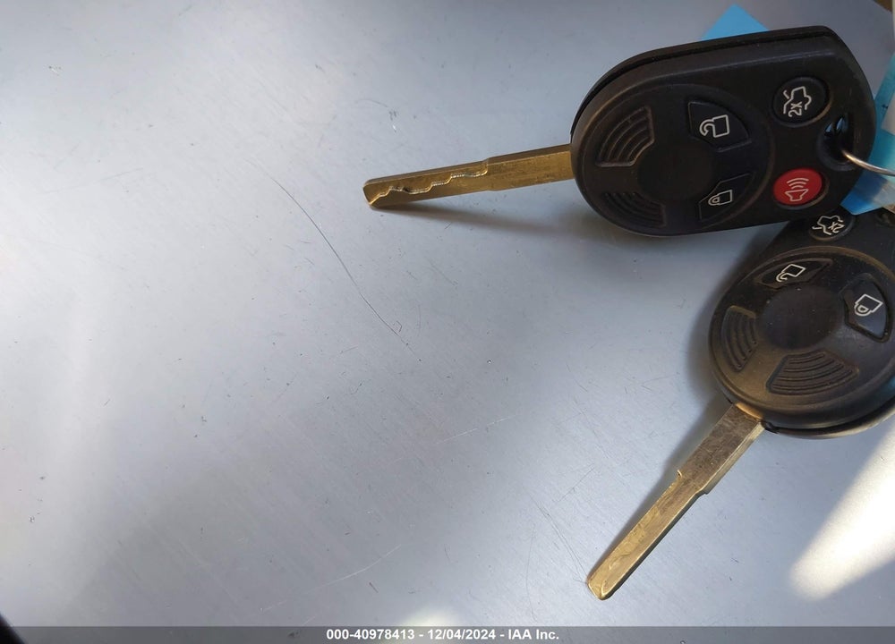 2018 FORD ESCAPE SEL VIN: 1FMCU0HD7JUA42504