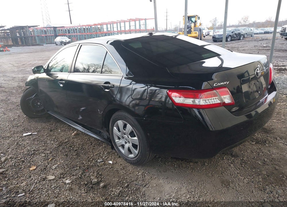 2011 TOYOTA CAMRY LE VIN: 4T1BF3EK1BU138642